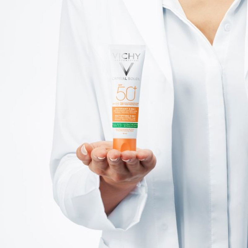 Солнцезащитный матирующий крем 3-в-1 Vichy Капиталь Солей SPF 50+ для жирной проблемной кожи 50 мл