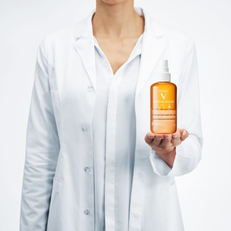 Сонцезахисний водний двофазний спрей Vichy Капіталь Солей SPF 50+ для обличчя і тіла з бета-каротином 200 мл